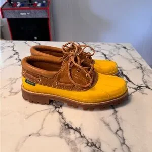 靴 aime leon dore papia moc boot Introducing the Aimé Leon Dore Pápia Moc Boot. Handmade in
